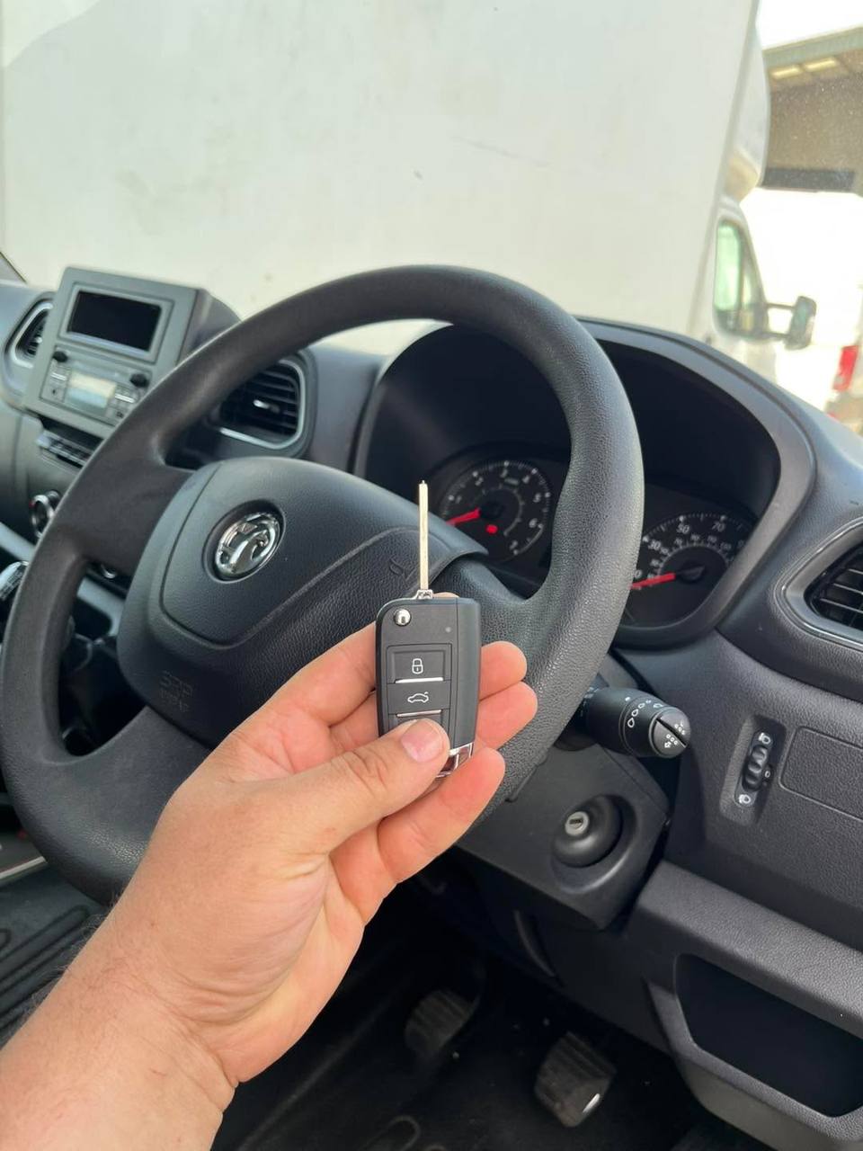 2020 Vauxhall Movano All Keys Lost – Mobile Van Key Replacement – genuine GsmHelp job photograph 1